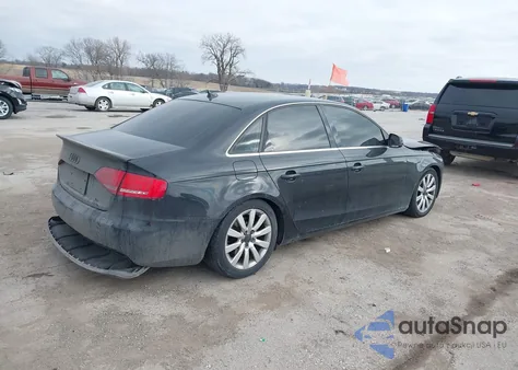 2010 Audi A4 2.0T Premium z USA, uszkodzony, nr VIN WAUFFAFL8AN041798
